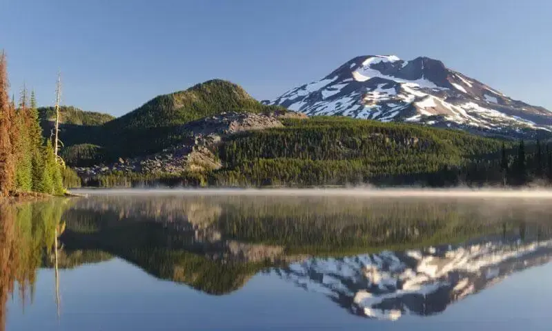 Sparks Lake SUP Paddleboarding Bend Oregon